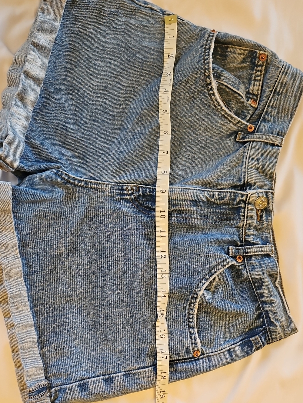 BDG  "Mom" High-rise Denim Shorts Size 29  !CLEARANCE! - Picture 13 of 13